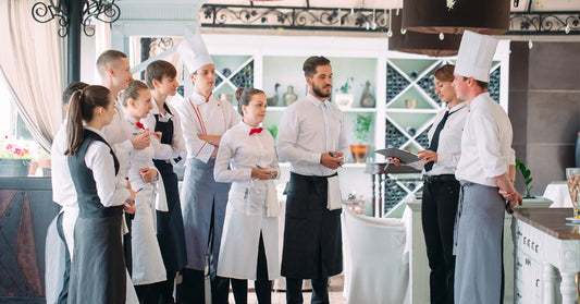 Quand renouveler les chaussures de restauration de vos collaborateurs ?