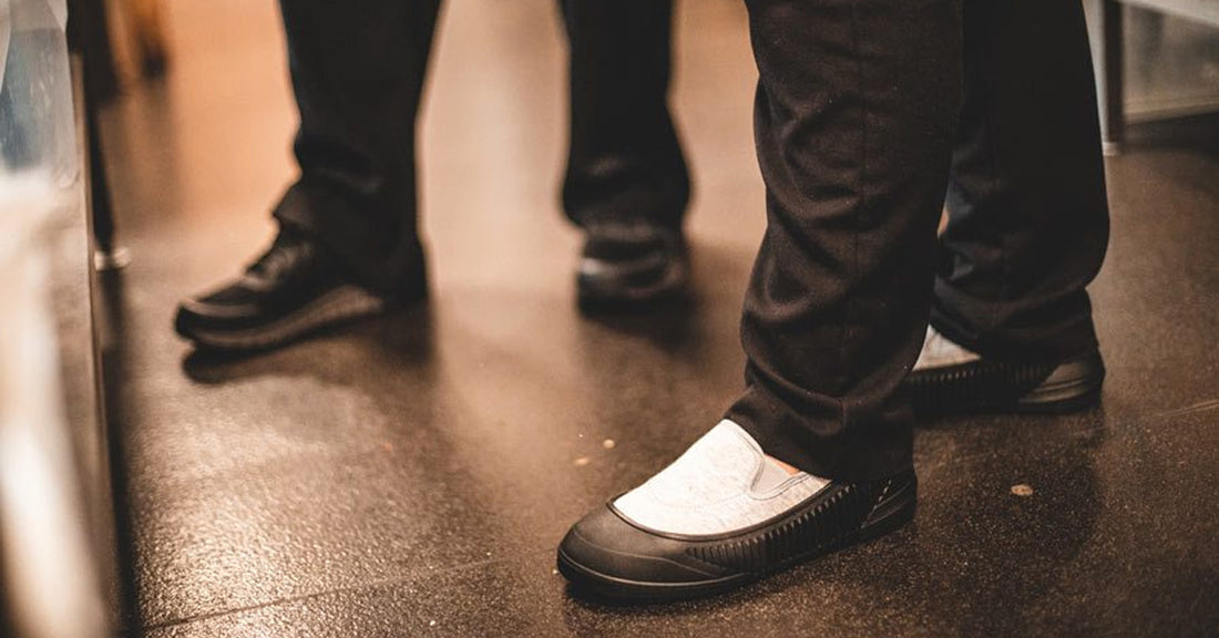 Les surchaussures réutilisables : avantages et inconvénients