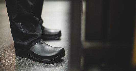 Zapatos para cocina antideslizantes de Shoes For Crews: modelos destacados para mujer y hombre