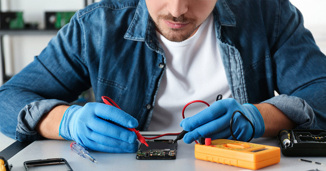 Peligros de la electricidad estática en la industria de montaje de dispositivos electrónicos