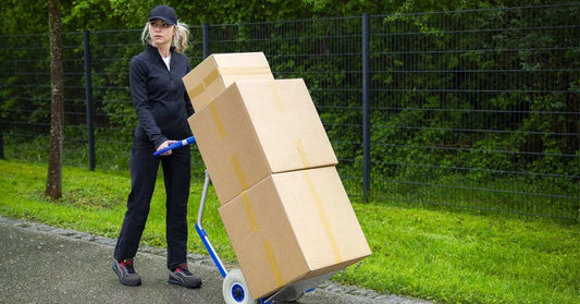 Comment choisir des chaussures antidérapantes pour travailler en extérieur dans le secteur de la livraison ?