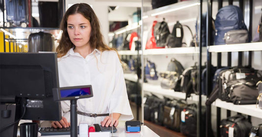 Risques professionnels des vendeurs : comment protéger votre équipe efficacement ?