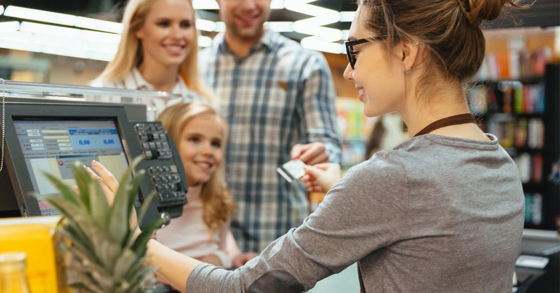 Aufgaben als Verkäufer oder Verkäuferin – Mehr als nur Verkaufen und Kassieren