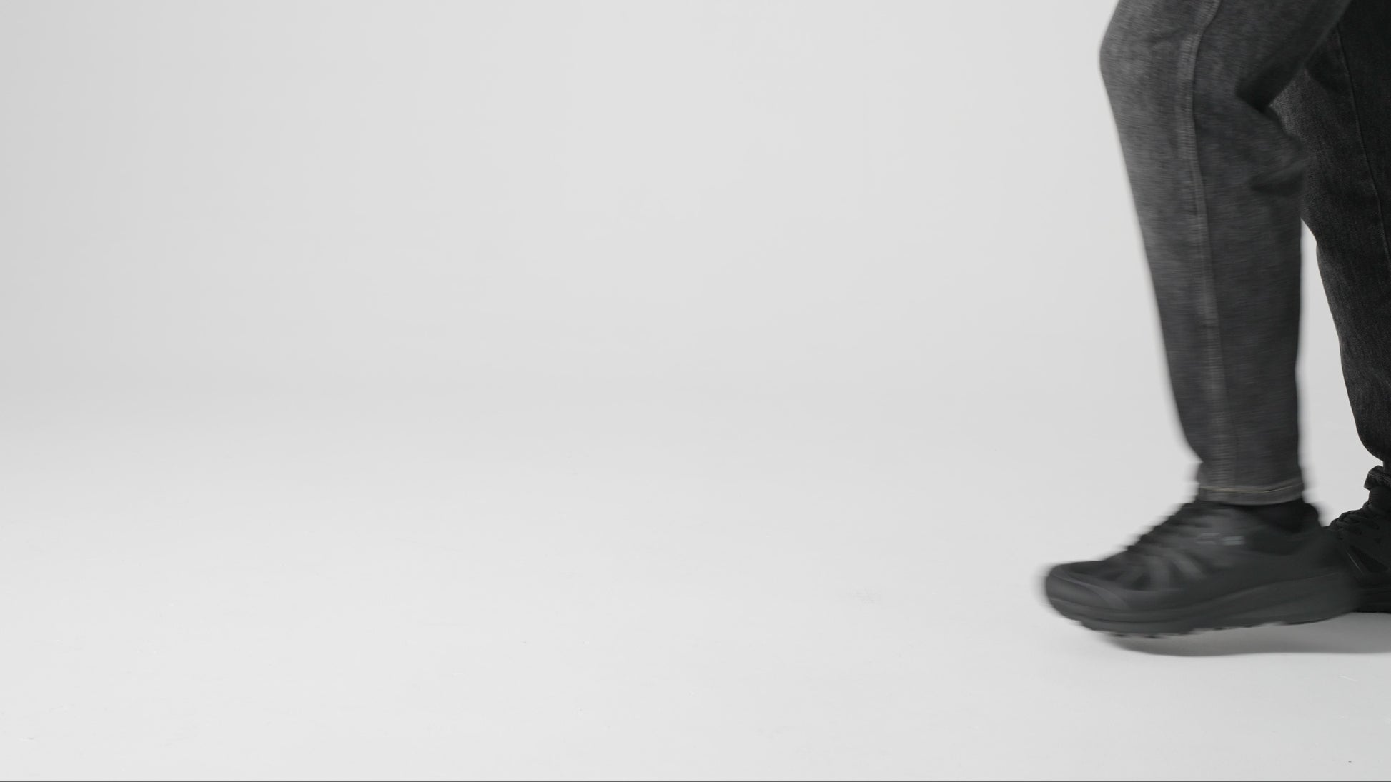 The Endurance II from Shoes For Crews is a slip-resistant shoe that features a Spill Guard to help keep out liquids, TripGuard and Flex Tread, product video.