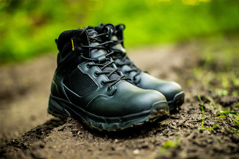 Military safety boots by Shoes For Crews