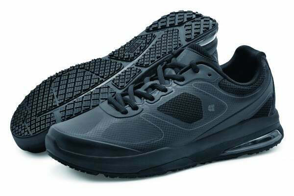 Comfortable safety athletic shoes that can prevent long-term musculoskeletal pains