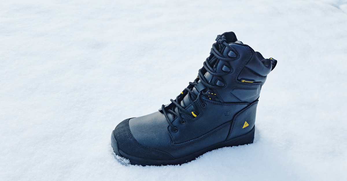 Delvin boot with waterproof leather uppers and slip-resistant outsoles in the snow